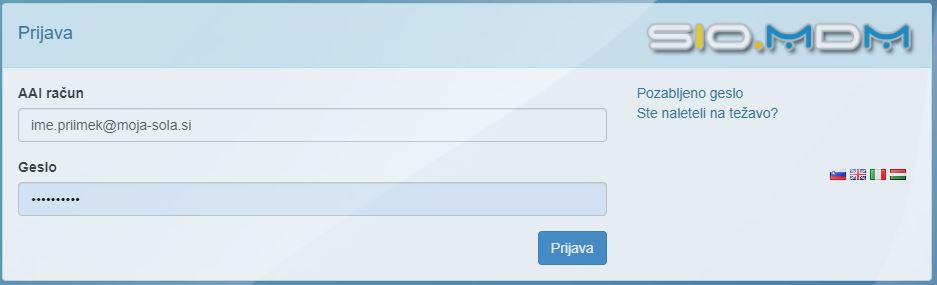 900